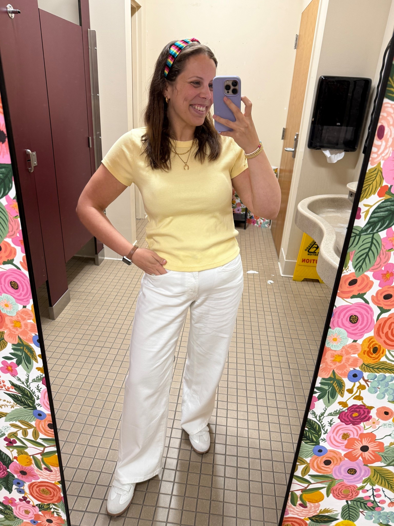 Teacher OOTD! 

Wide leg jeans, white jeans, spring outfit, white sneakers, basic tee

#LTKSaleAlert #LTKStyleTip #LTKMidsize