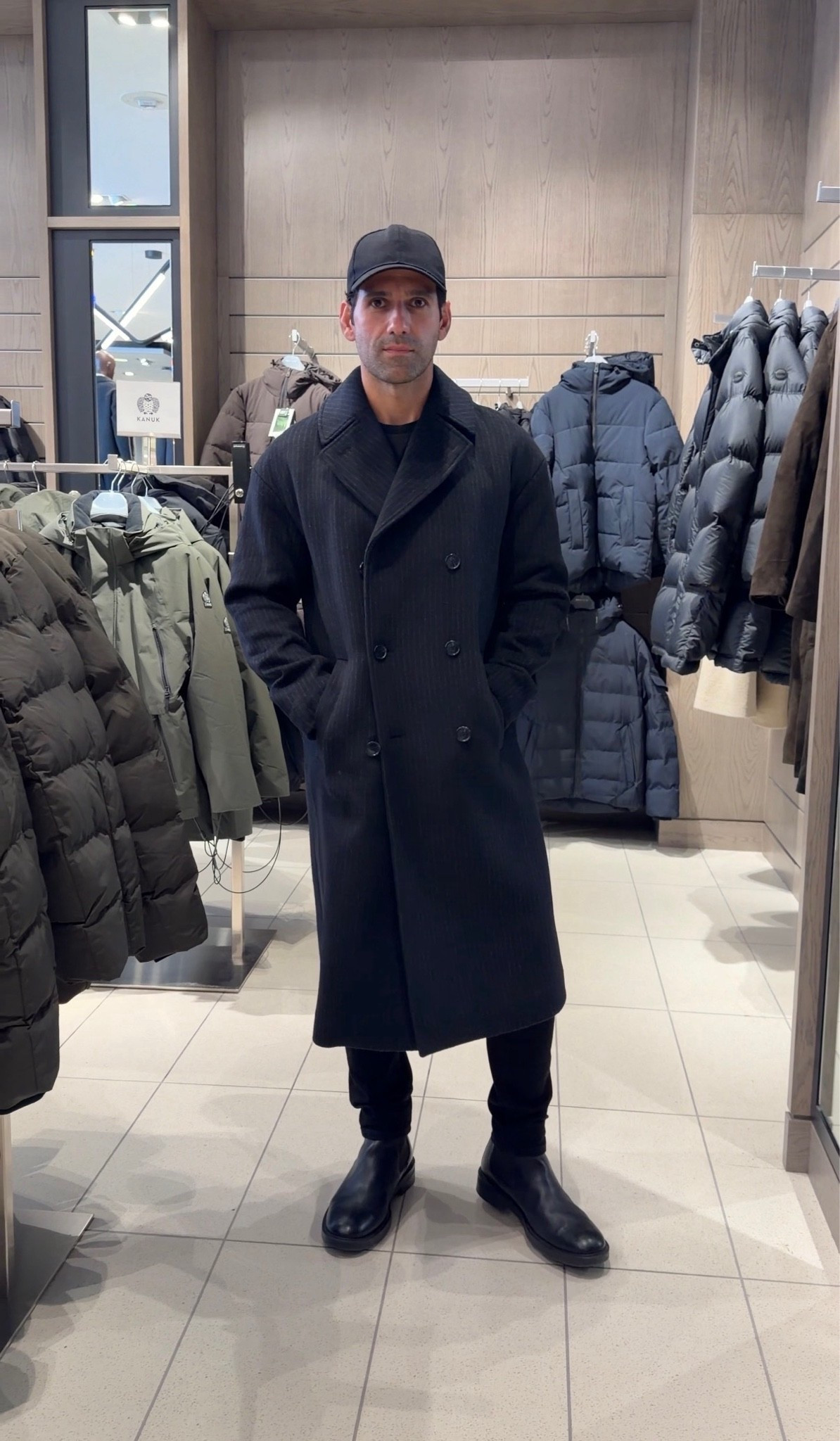 Tony’s wearing size medium

#LTKfall #LTKworkwear #LTKmens