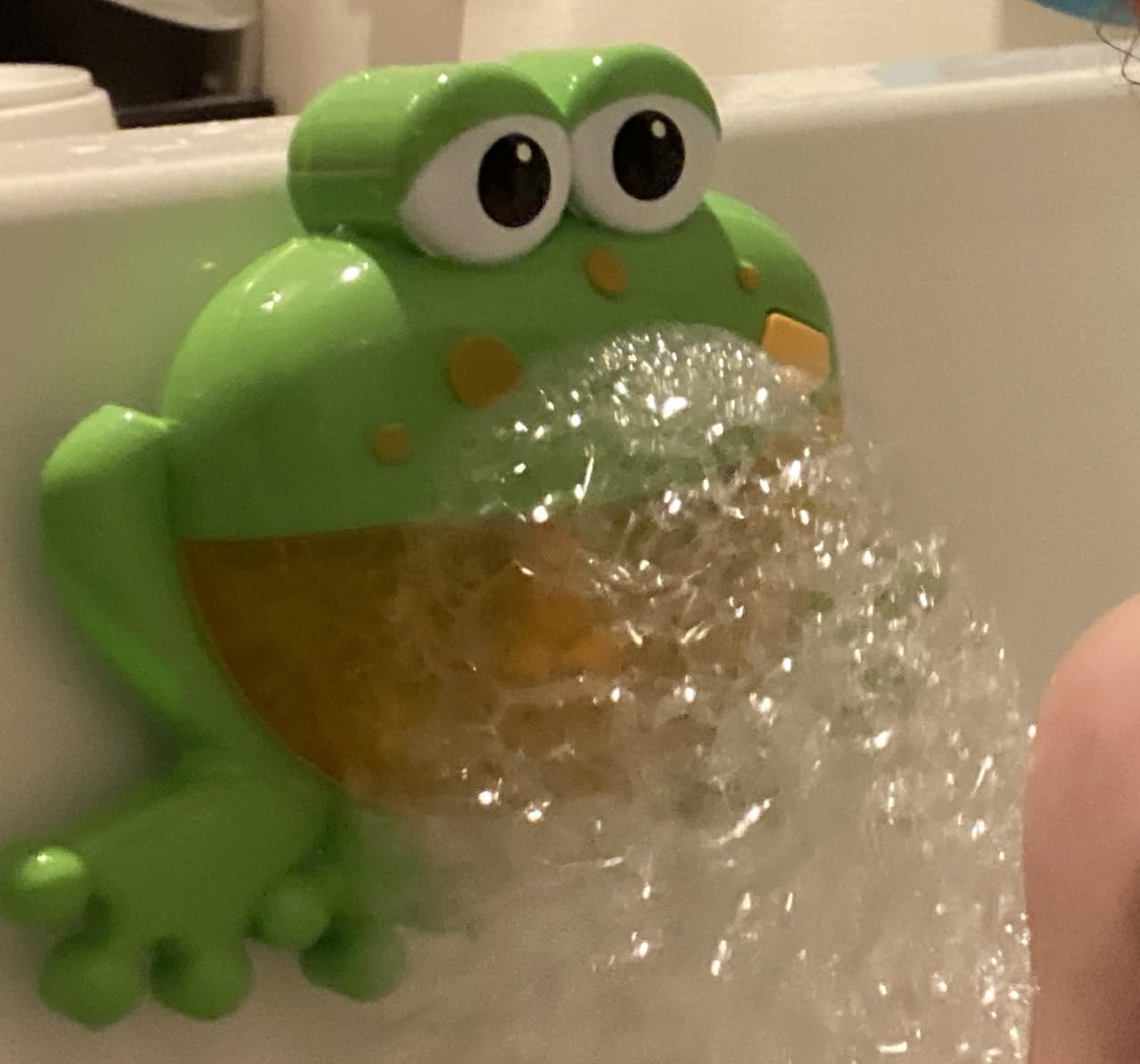 Light Up Baby Bath Bubble Toys,Tub Big Frog Automatic Bubble Maker Blower with 24 Music Baby Fun ... | Amazon (US)