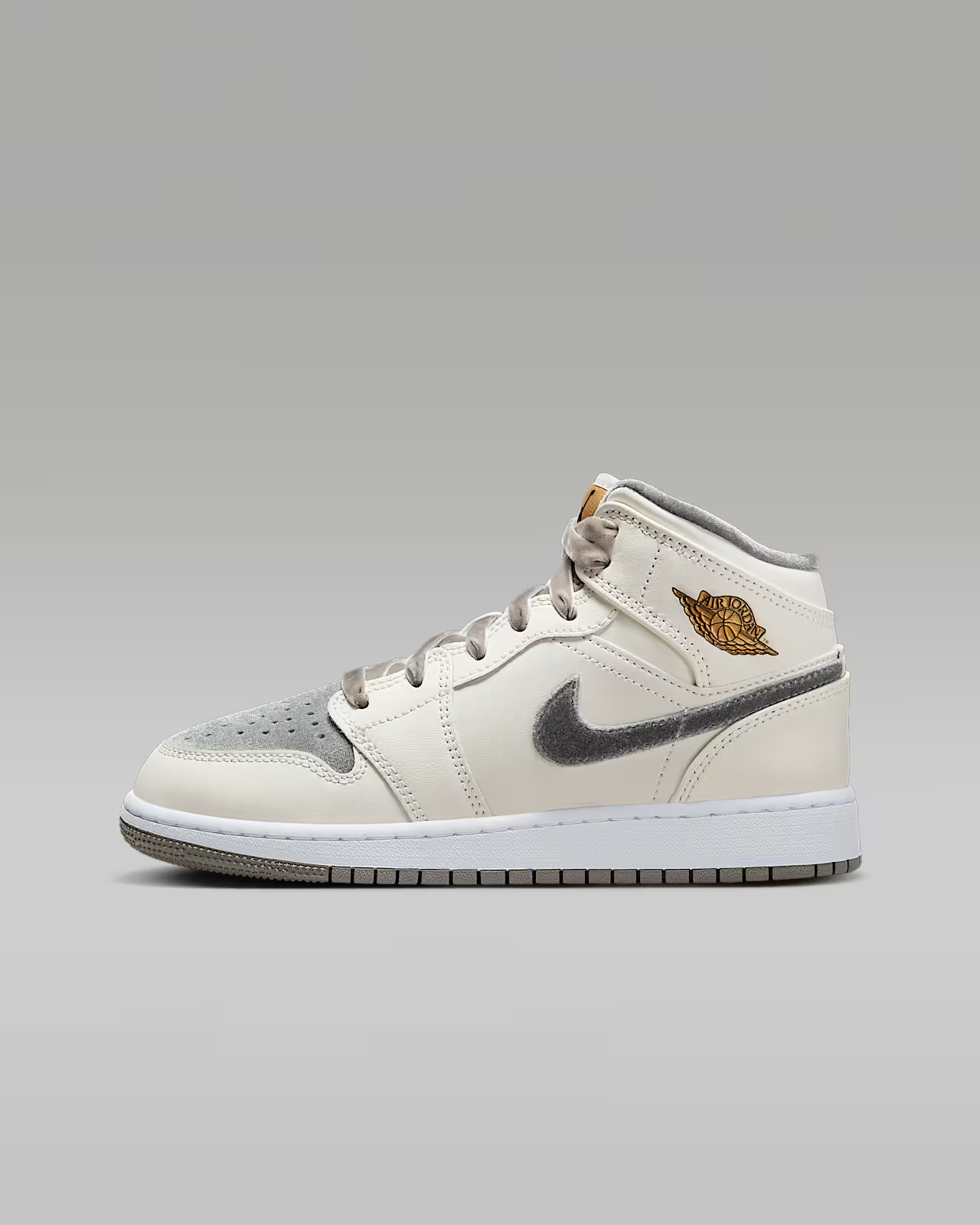 Air Jordan 1 Mid SE Big Kids' Shoes. Nike.com | Nike (US)