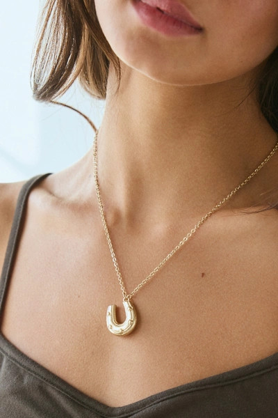 Lucky Horseshoe Pendant Charm Necklace | Urban Outfitters (US and RoW)