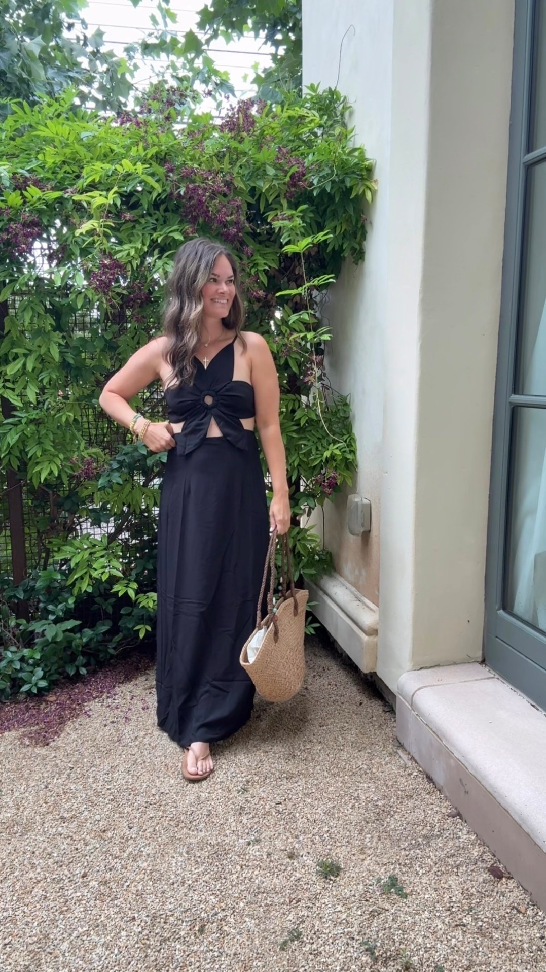 This dress is giving Farm Rio 🖤 🌿 Perfect for your next beach vacation!

#LTKootd #LTKTravel #LTKdayinmylife