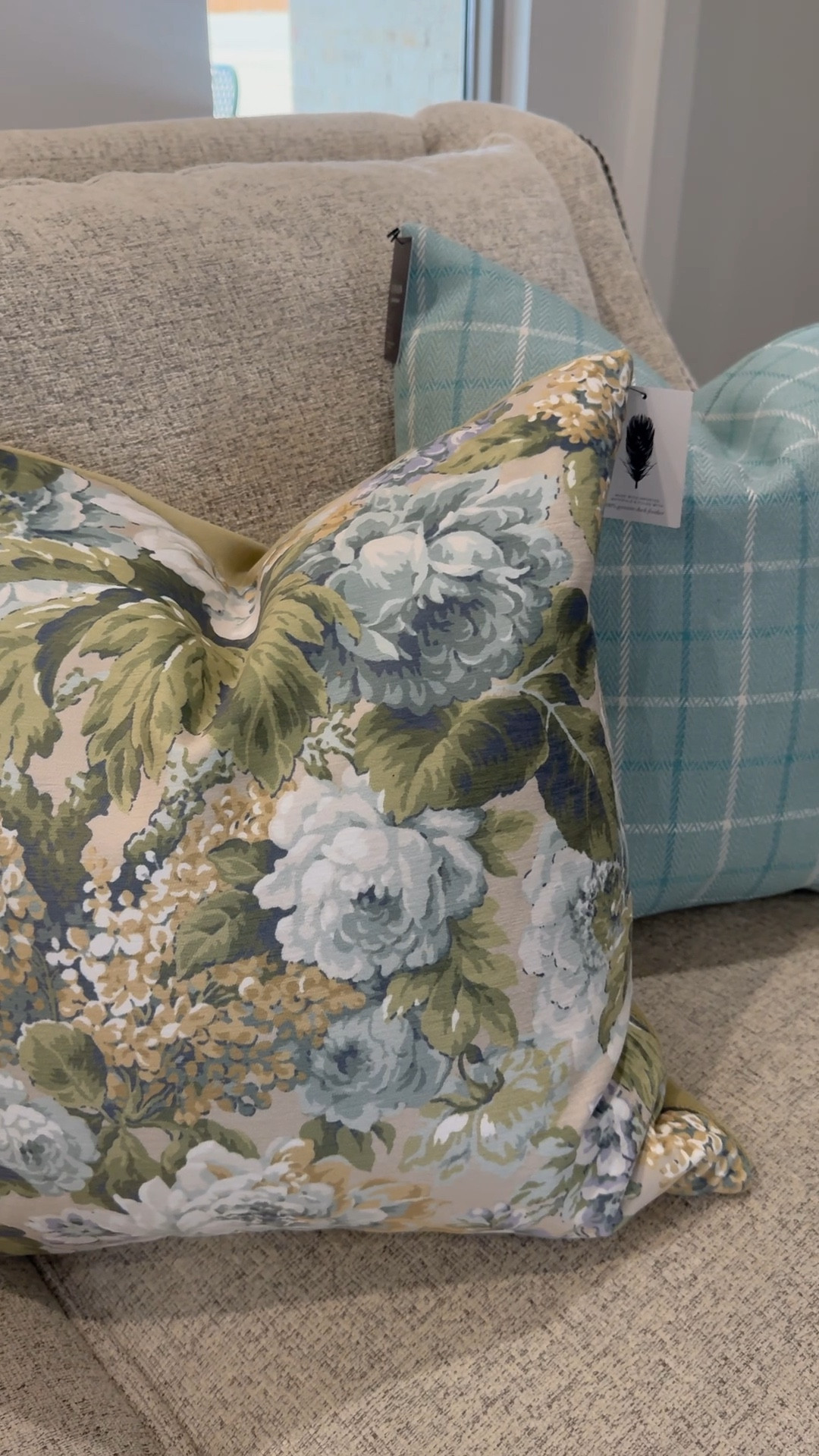 Throw pillows, sofa pillows, accent pillows, decorative pillows for Spring. Down Feather. Linen and velvet. These are 22x22. Use code SHIP89 on orders $89+

Spring home decor. 

#LTKHome #LTKSeasonal