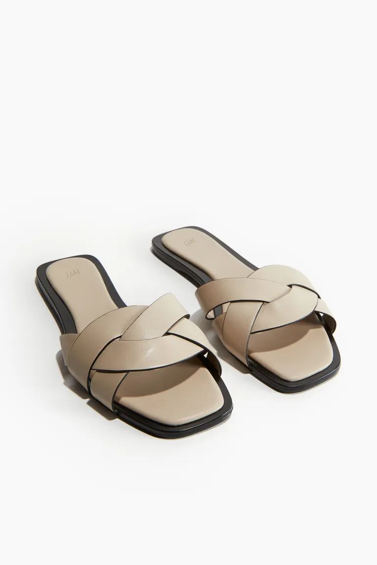 Braided sandals - No heel - Light beige - Ladies | H&M GB | H&M (UK, MY, IN, SG, PH, TW, HK)
