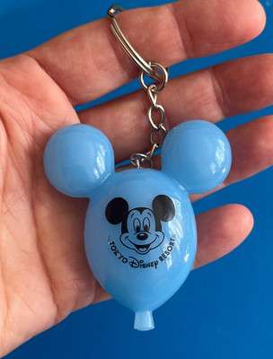DISNEY PARKS Tokyo Disney Resort - Mickey Mouse Balloon Plastic Keychain - Blue | eBay US