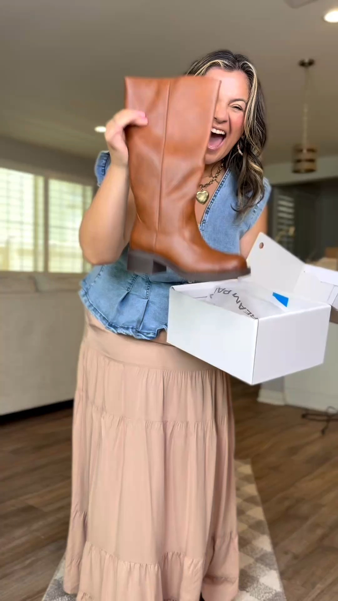 You don’t have to spend $200 for a good pair of boots 🤎 they fit over my thick calves 🙌🏼

#LTKootd #LTKmomlife #LTKSeasonal