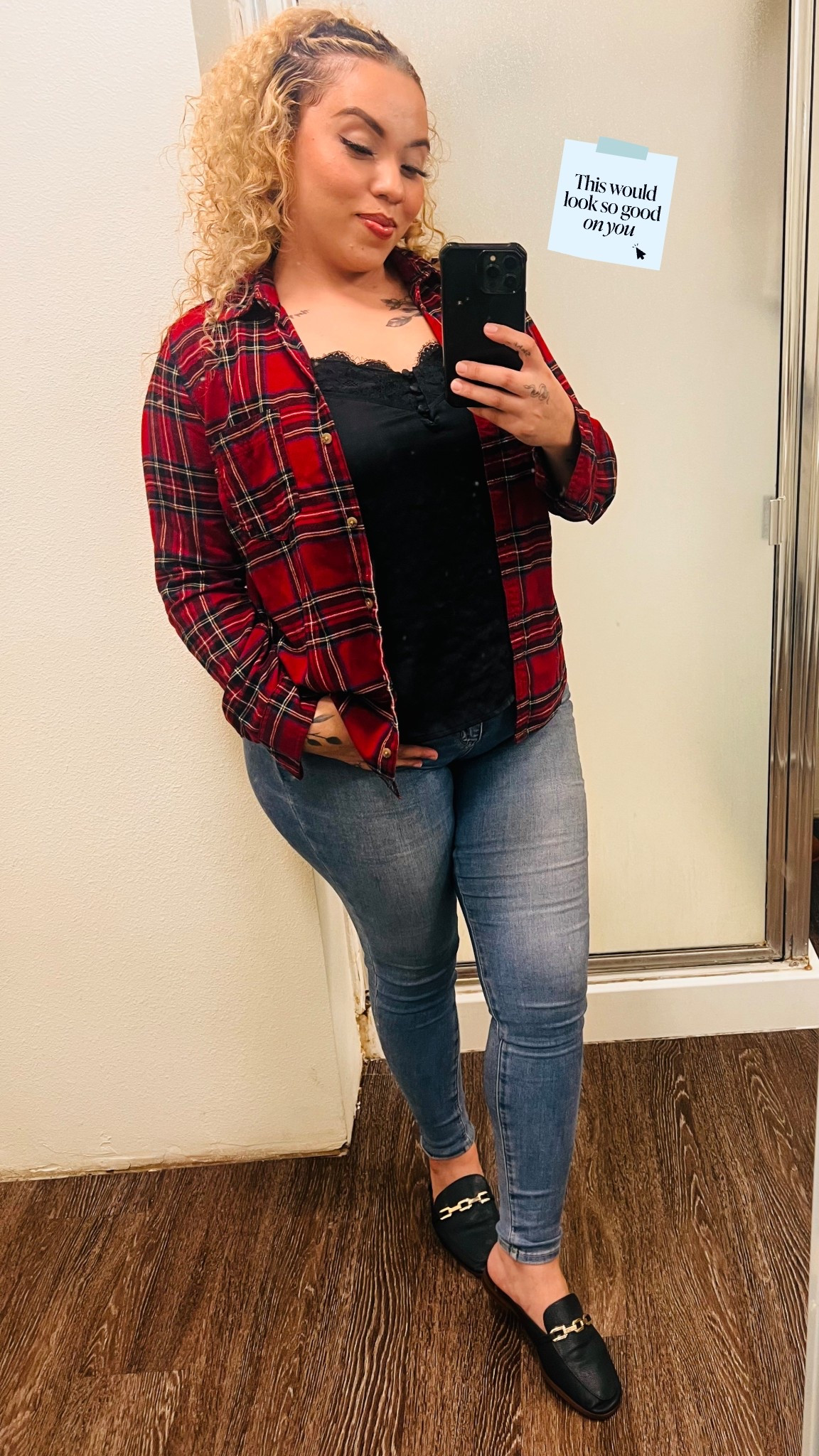 Casual comfy outfit para el día a día ✨
Plaid, lace cami y skinny jeans — súper fácil de recrear 🤍
 Shop the look 👇 #OOTD
#CasualOutfit
#FallStyle
#MomOutfits
#abercrombiefinds 


#LTKCyberWeek #LTKHoliday #LTKootd