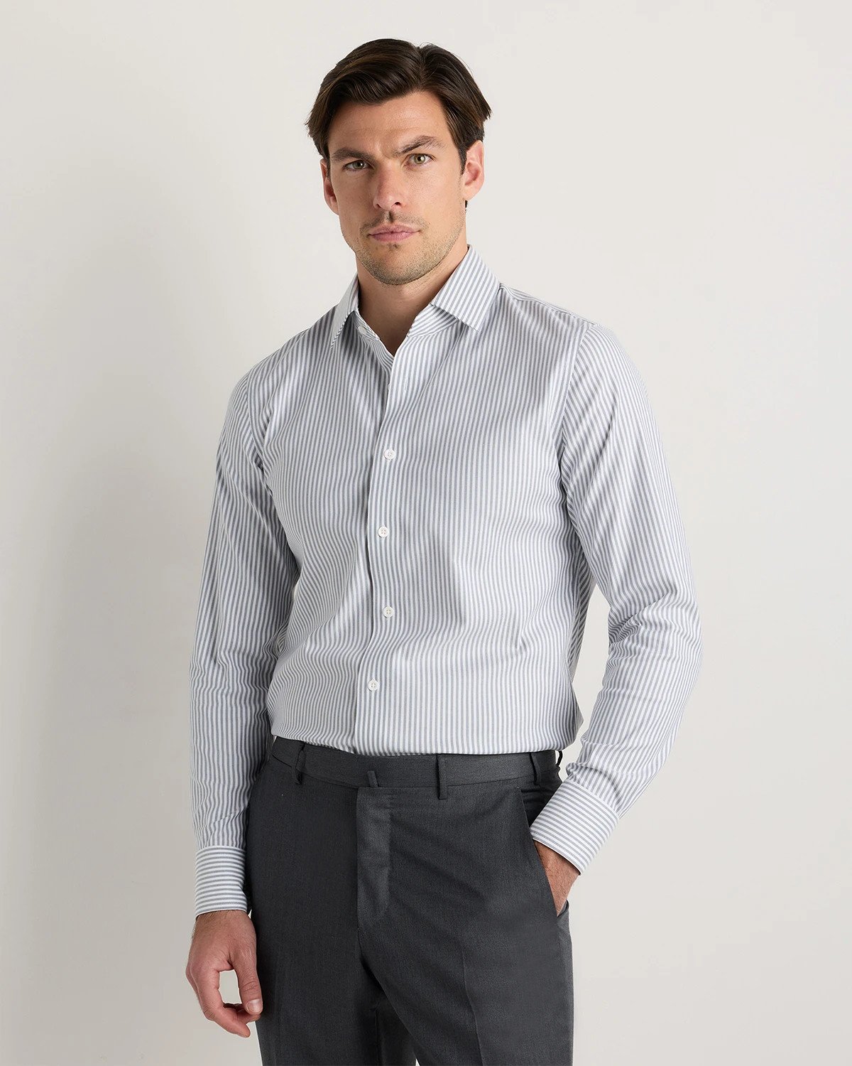 Quince | Men's Oxford Non-Iron Dress Shirt in Black, Size Small, Organic Cotton | Quince