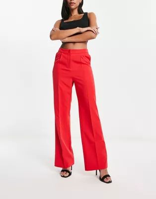 Miss Selfridge slouchy straight leg dad trouser in red - RED | ASOS (Global)