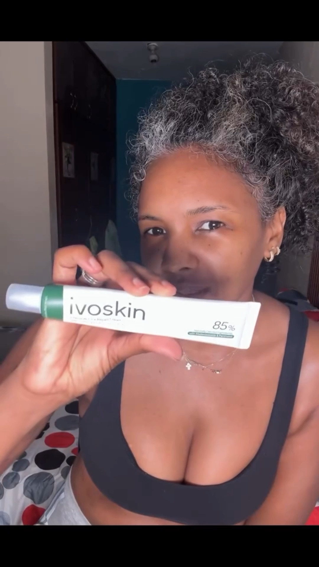 Piel hidratada y libre de irritación con @ivoskin_official @adds_brand 

#loidamuarecomienda #ivoskincicacream #healthyskincareproducts
