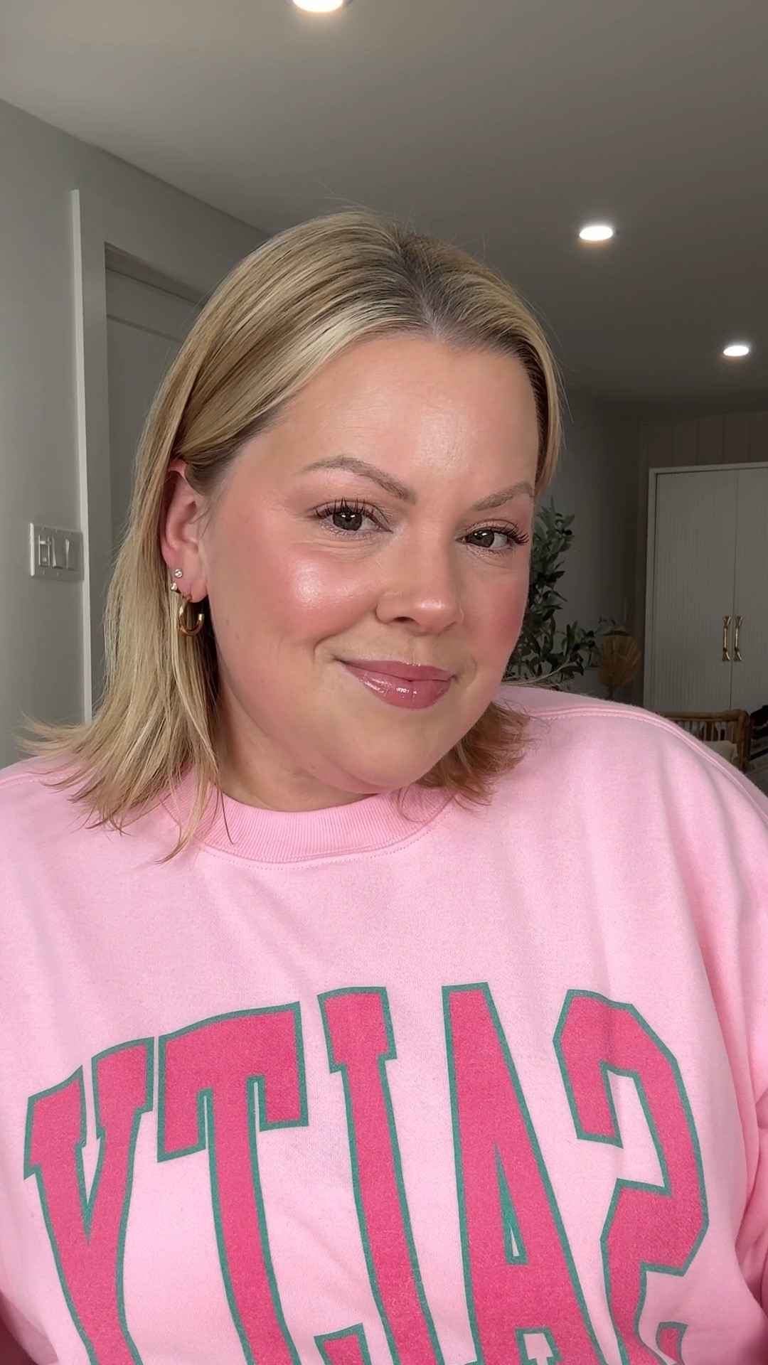 Glowy everyday makeup tutorial

#LTKbeauty