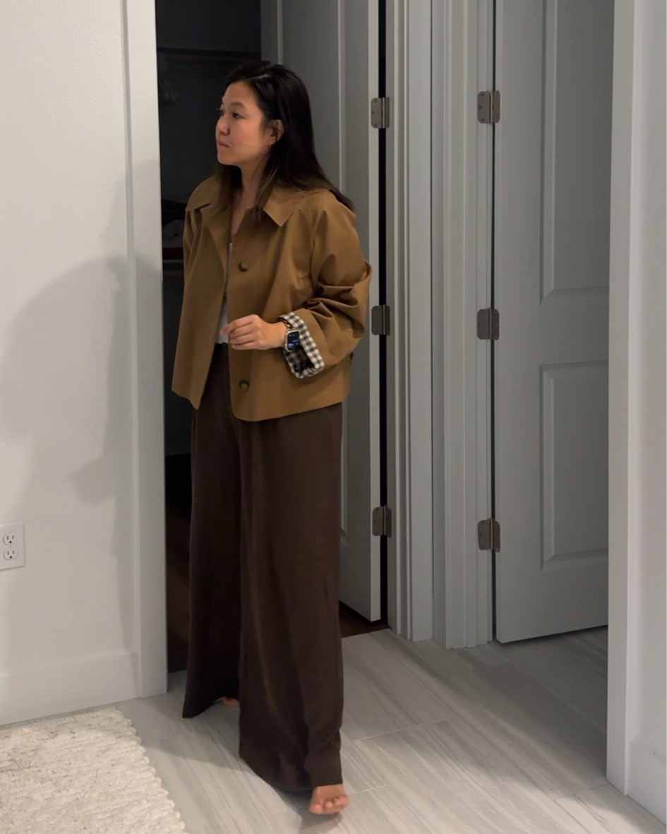 Bobby size 6
Betty size M
pants size M