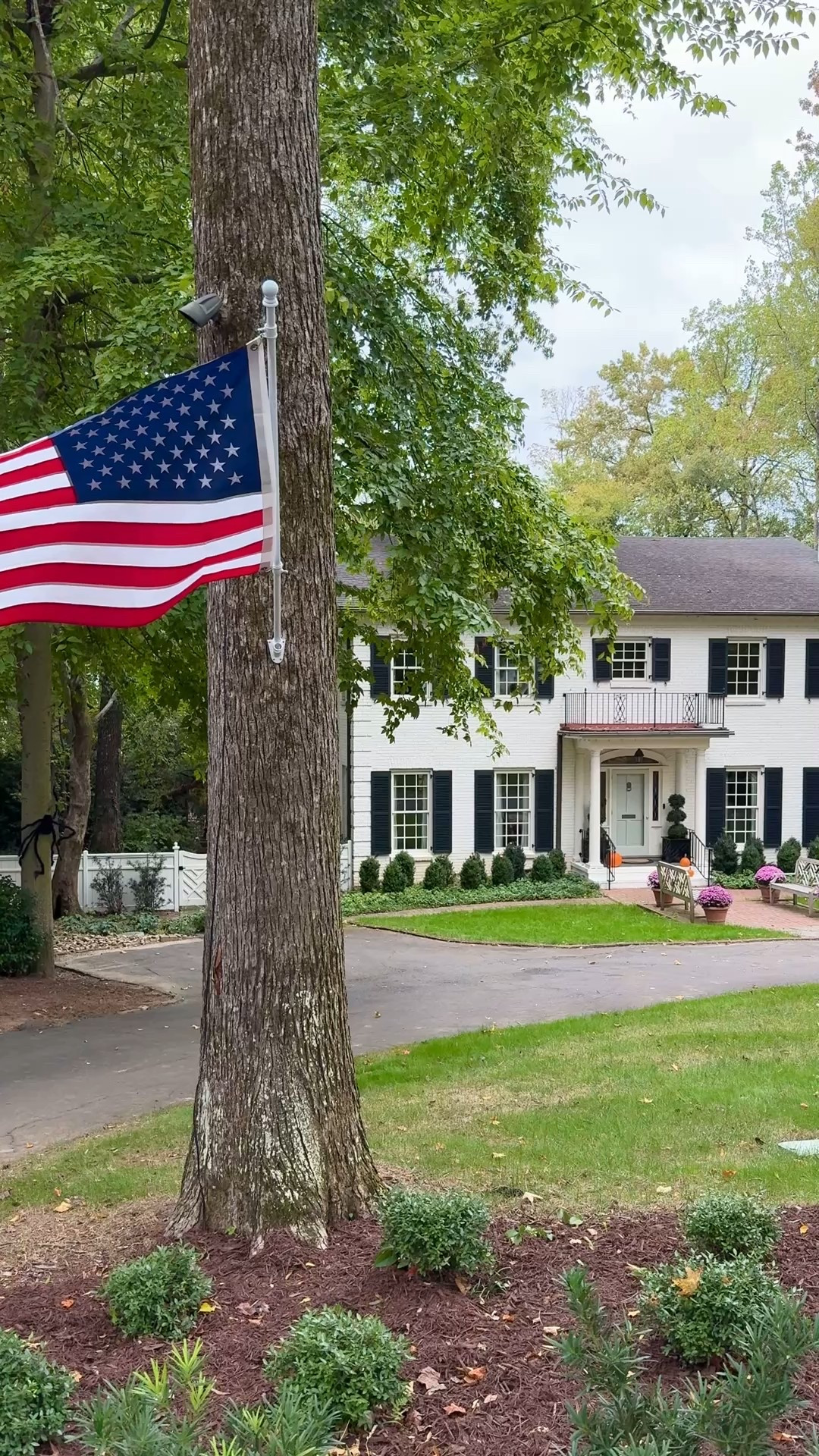 My all-American southern home

Brick paint color SW China Doll White
Shutter color F&B Blue Black

#LTKHome