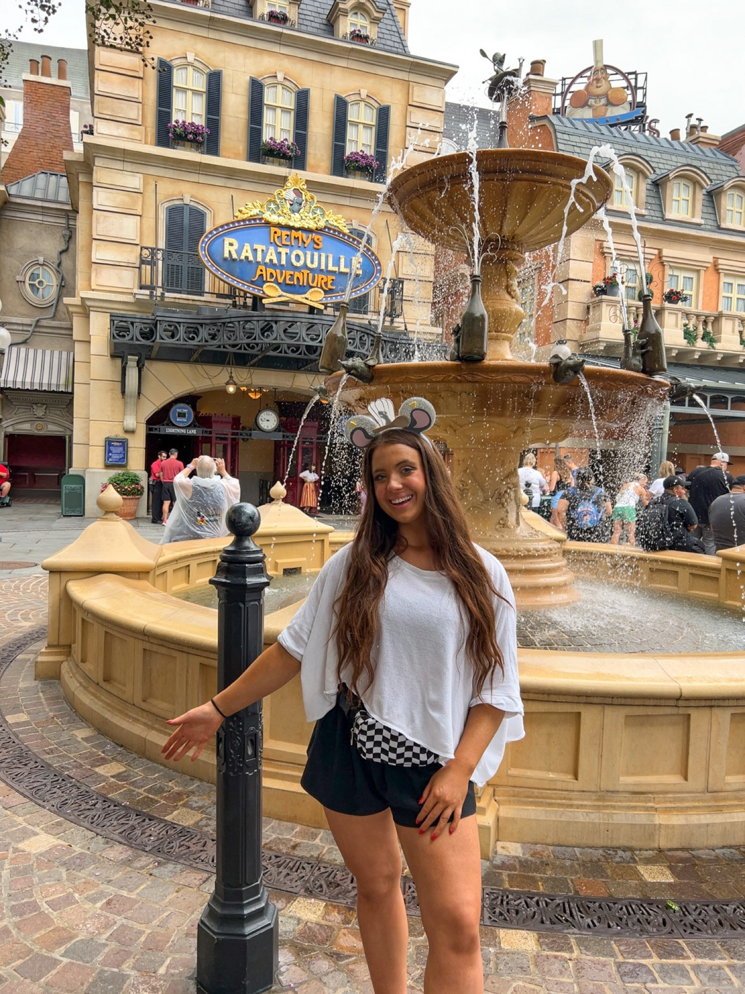 Epcot outfit 🇫🇷 

#LTKFind #LTKstyletip #LTKtravel