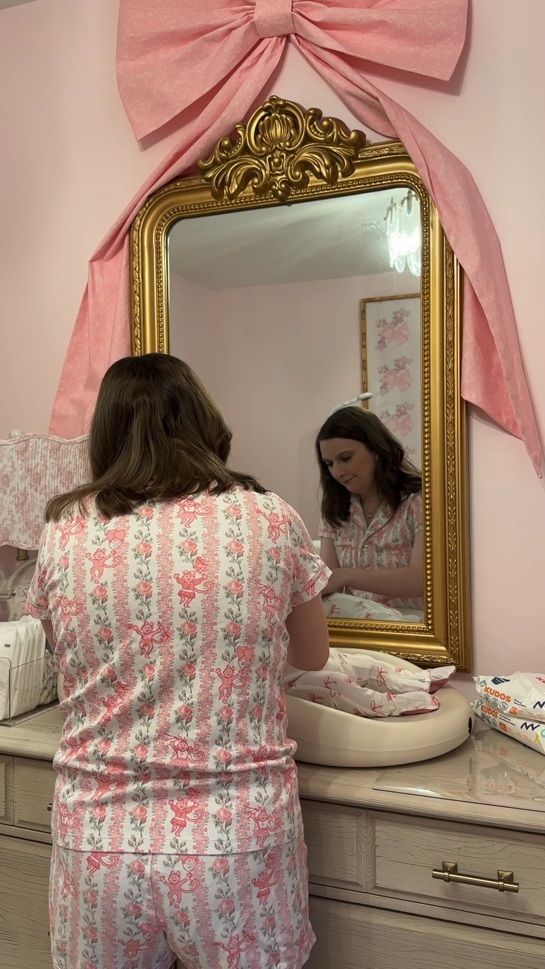 •#ad Giovanna’s nighttime routine featuring @kytebaby 🩷 We love Kyte Baby’s Sleep Bag Swaddler. We have tried other sleep sacks and nothing compares to this one. She always sleeps through the night with no issues! Their bamboo fabric makes it light weight and comfortable for baby. Their sleep sack + my other favorite Kyte baby products are linked on my LTK!💖• #kytebaby 

#LTKBaby #LTKFindsUnder50 #LTKFindsUnder100