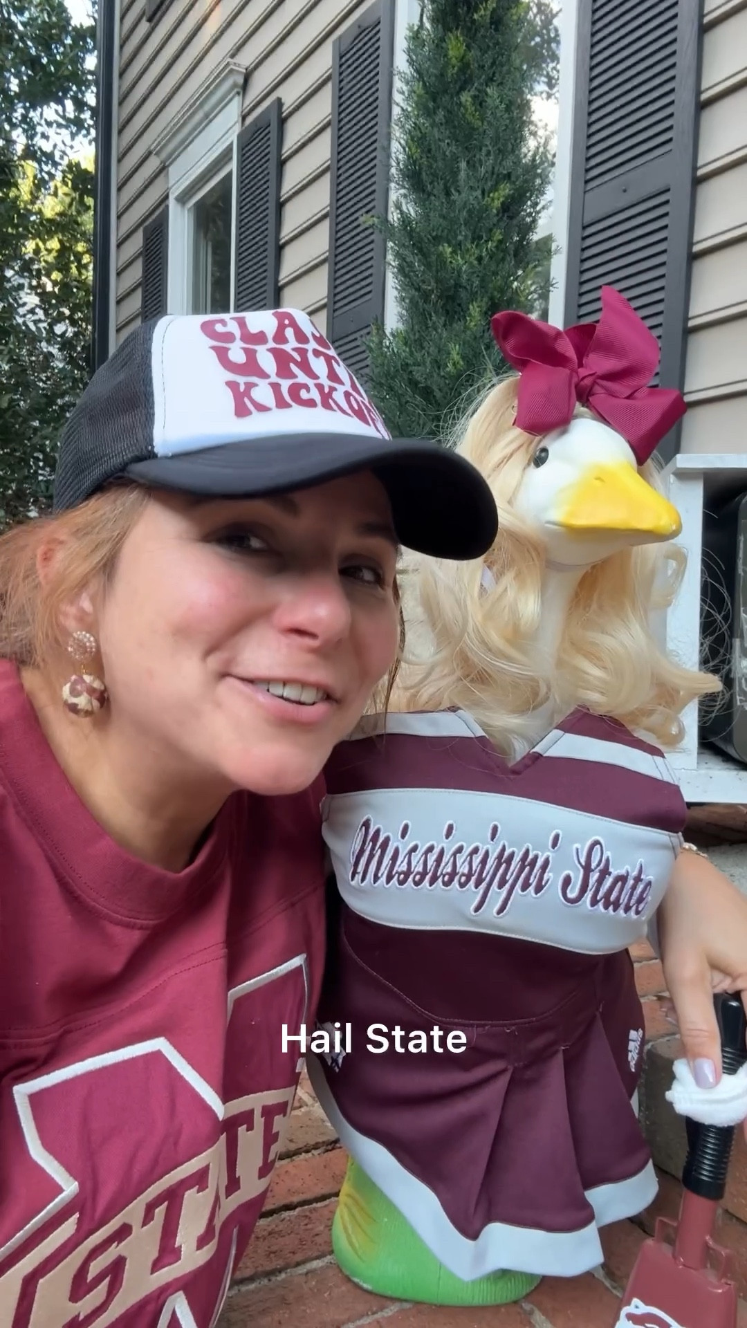 It’s game day and my goose Gladys is ready to cheer on her Mississippi State bulldogs!  Shop our look here! 🤣 #hailstate 

#LTKActive #LTKSeasonal #LTKStyleTip