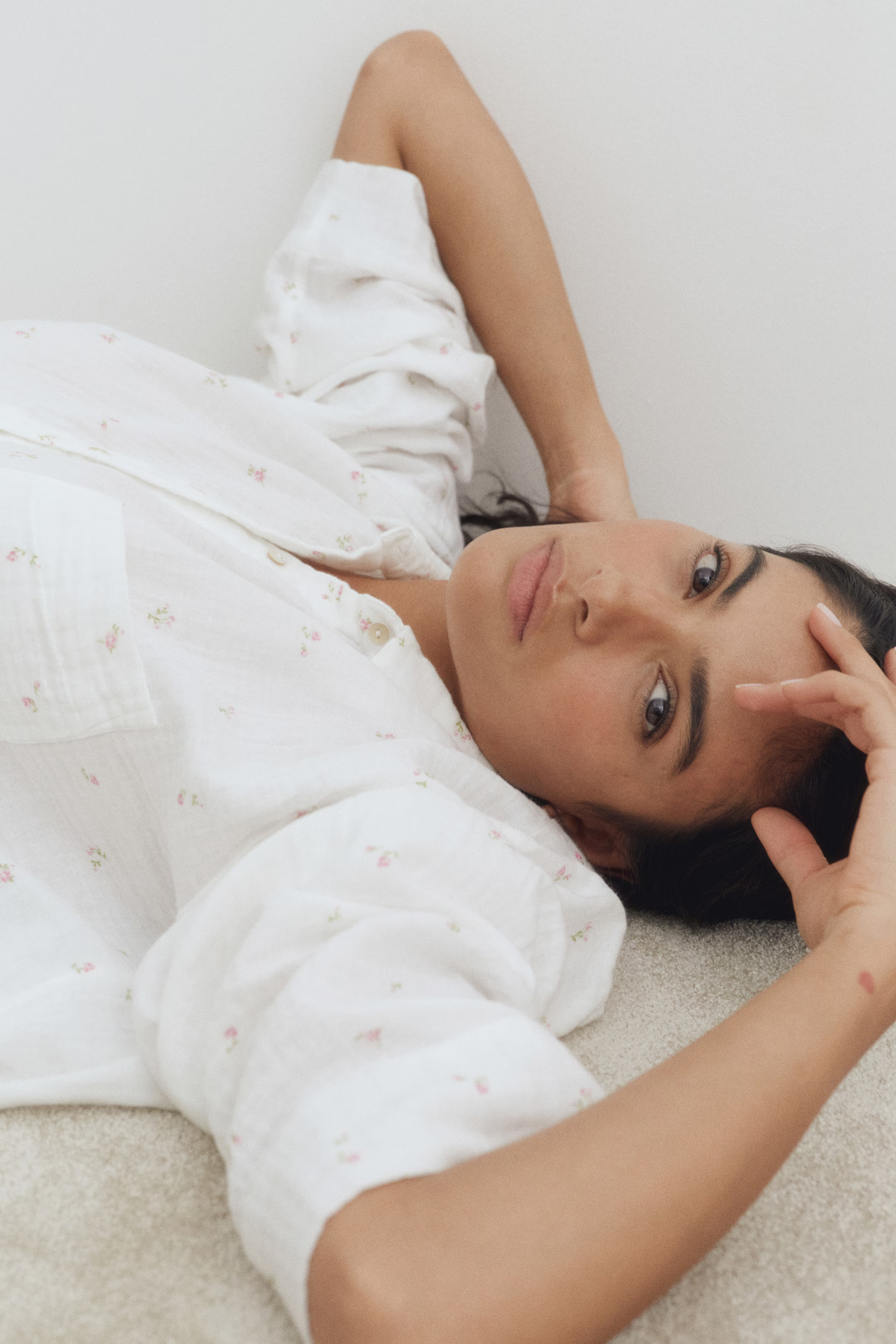 White/floral | H&M (US + CA)