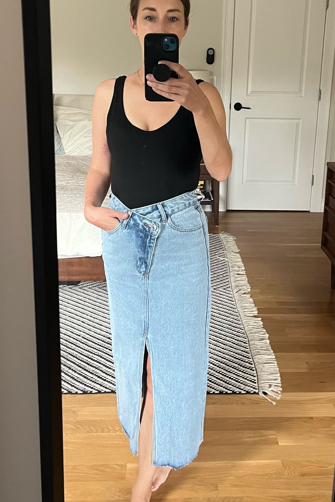 High waisted jean skirt

#LTKSeasonal #LTKfindsunder50 #LTKstyletip