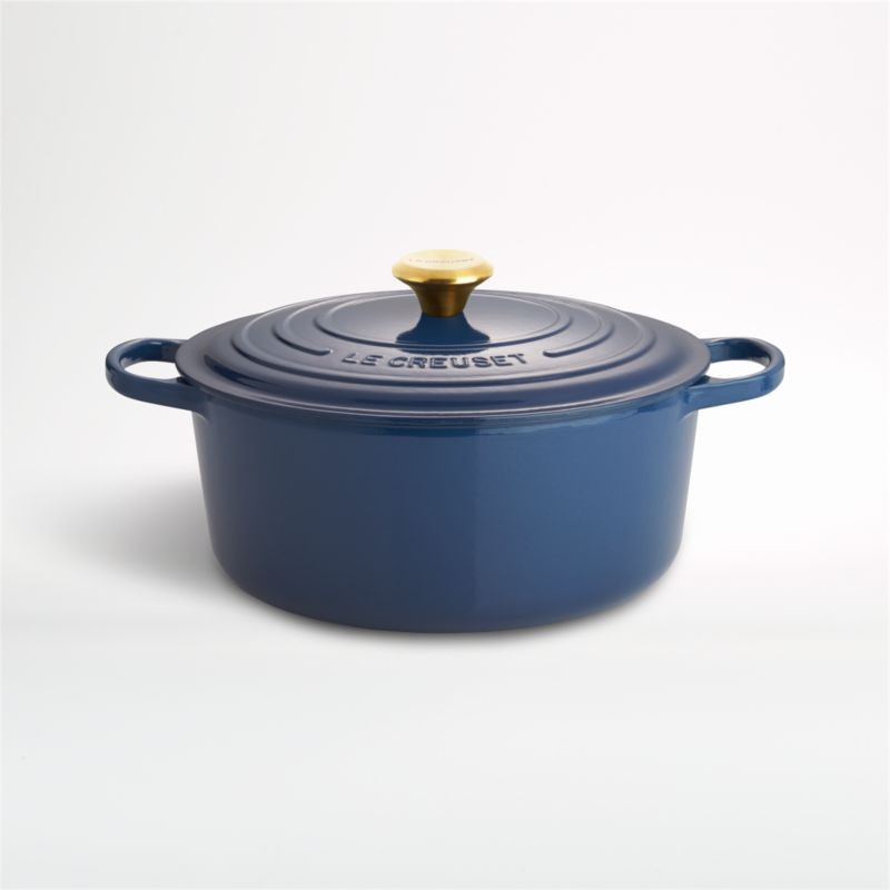 Le Creuset Signature Round 7.25-Qt. Ink Blue Enameled Cast Iron Dutch Oven with Lid + Reviews | C... | Crate & Barrel