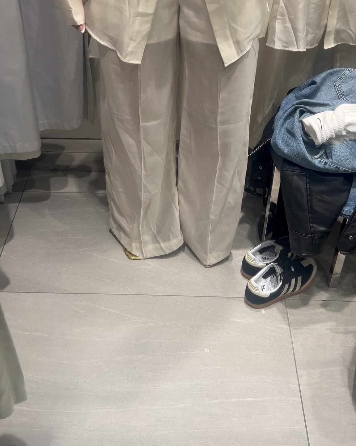What i bought from the h&M New collection 
Sz L top (for baggier fit)
Sz8 pants 
Sz M (white dress) 
Sz S lace up top 

#LTKFindsUnder100 #LTKMidsize #LTKSeasonal