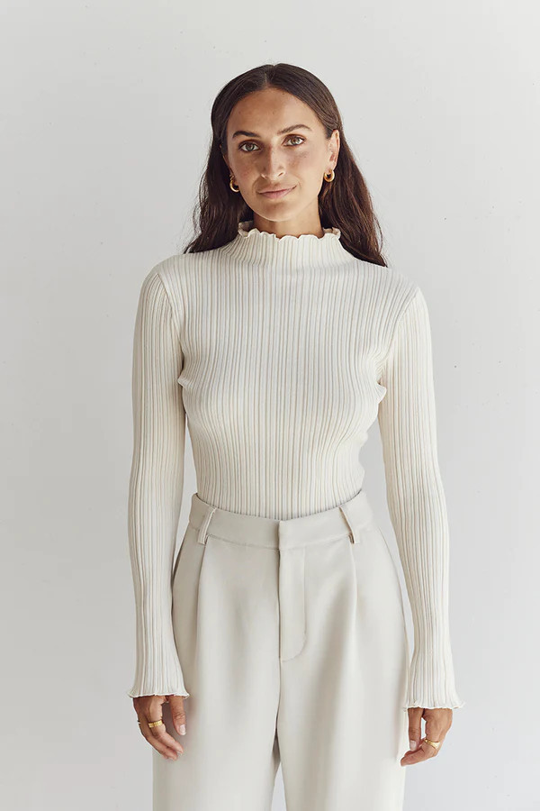 TAYLOR IVORY LONG SLEEVE KNIT TOP | DISSH