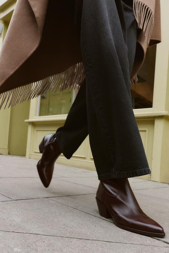 Leather ankle boots. Wide heel. Easy side zip closure. Topstitching details on the shaft. Pointed... | Zara US