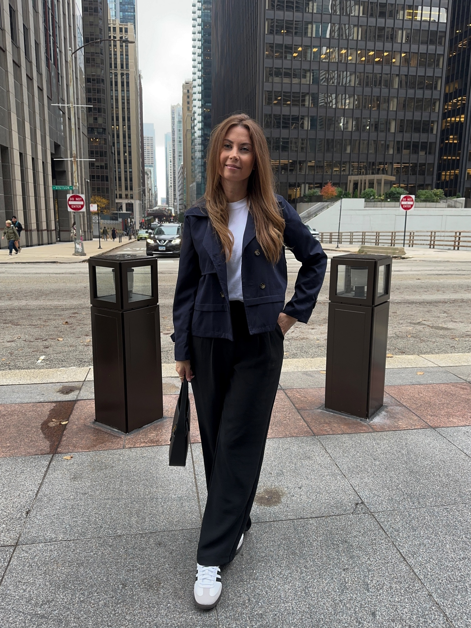 Fall outfit featuring the @liwisi.official crop trench and my current fave MV fall stack!

Links in stories!

@monicavinader #MVFallStacking #MVInsiders #MonicaVinader
#liwisi


#LTKsalealert #LTKSeasonal #LTKstyletip