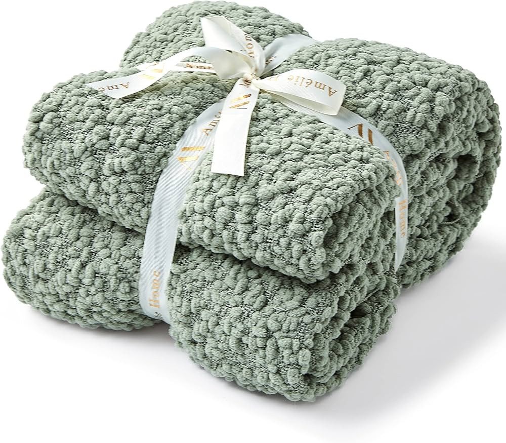 Amélie Home Textured Mulberry Woven Farmhouse Throw Blanket with Tassels Chunky Boho Knit Throw ... | Amazon (US)