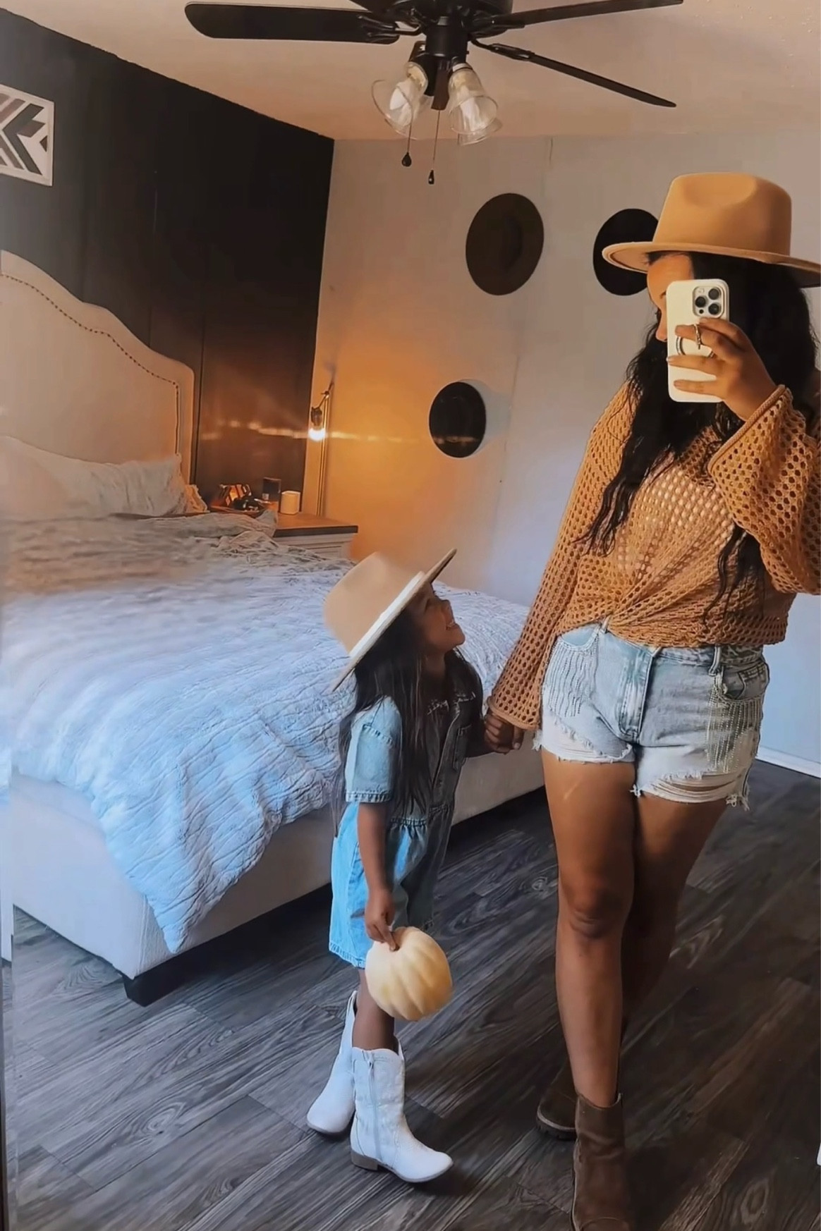 Mommy & Me Pumpkin Patch Outfits 🎃 #fallfashion #pumpkinpatchoutfits #mommyandme 

#LTKHoliday #LTKFindsUnder50 #LTKGiftGuide