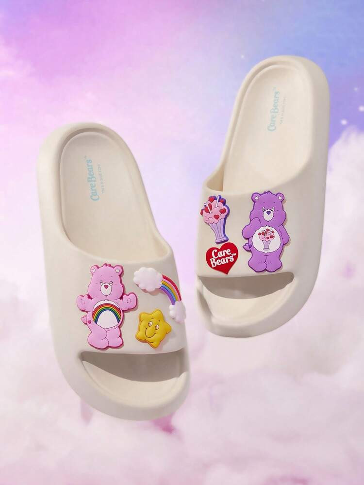 SHEIN X Care Bears Fashionable Cute Rainbow Love Asymmetric Pattern White Women Slip-On Slippers Non-Slip Quick-Drying Shower Slide, Lightweight And Durable EVA Material, In The House, Bthroom, Playground, Swimming Pool, Beach Indoor Outdoor For Christmas | SHEIN