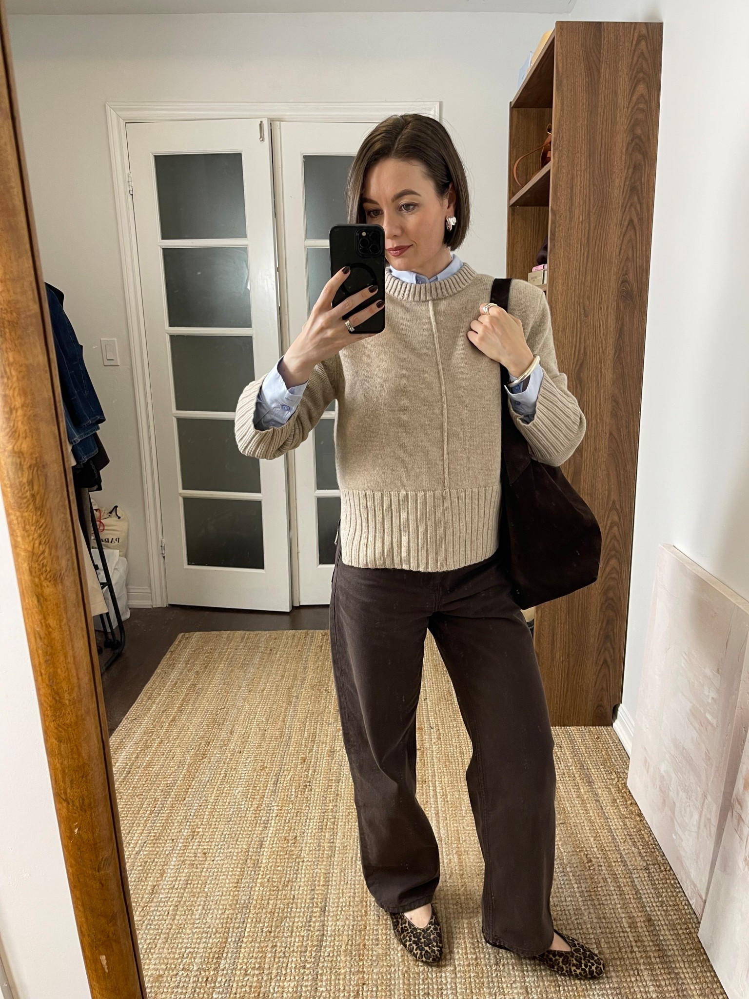 Jeans & Sweater look!

Beige sweater, blue shirt, brown jeans, leopard print flats, suede bag

Use Sansha15 for 525America

#LTKSeasonal #LTKStyleTip #LTKFindsUnder100