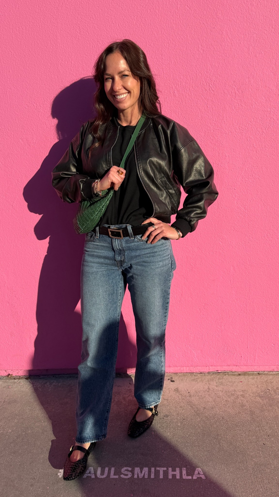 I got so many requests for the cute shoes. I found these flats at #nordstromrack and they’re so comfortable. 