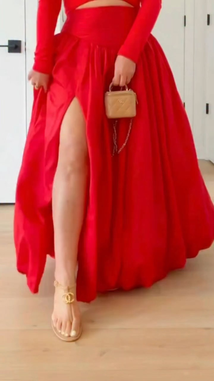 The Edit: 10 Summer outfits for every occasion.. comment EDIT for the 🔗 to all the looks

Search julia.marie.b on the LTK app to shop everything instantly or shop directly in my bio too! Which one are you wearing?

Like + save this post so you can come back to it later 🤍

https://liketk.it/6ibN9