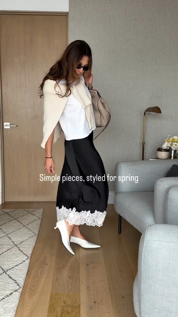 For those “I have nothing to wear” spring days ✨
Running errands, quick lunch, school pick up… but still wanting to feel like you 🤍
These are the looks I keep on repeat lately