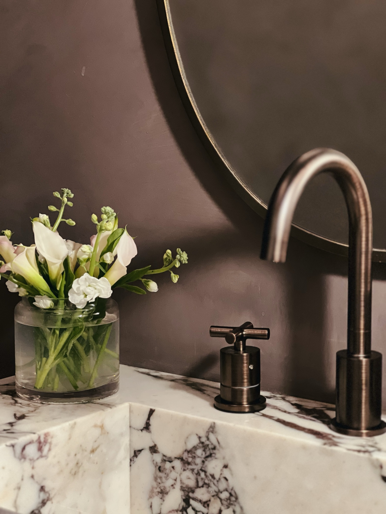 Powder bath details ✨



#LTKHoliday #LTKStyleTip #LTKGiftGuide