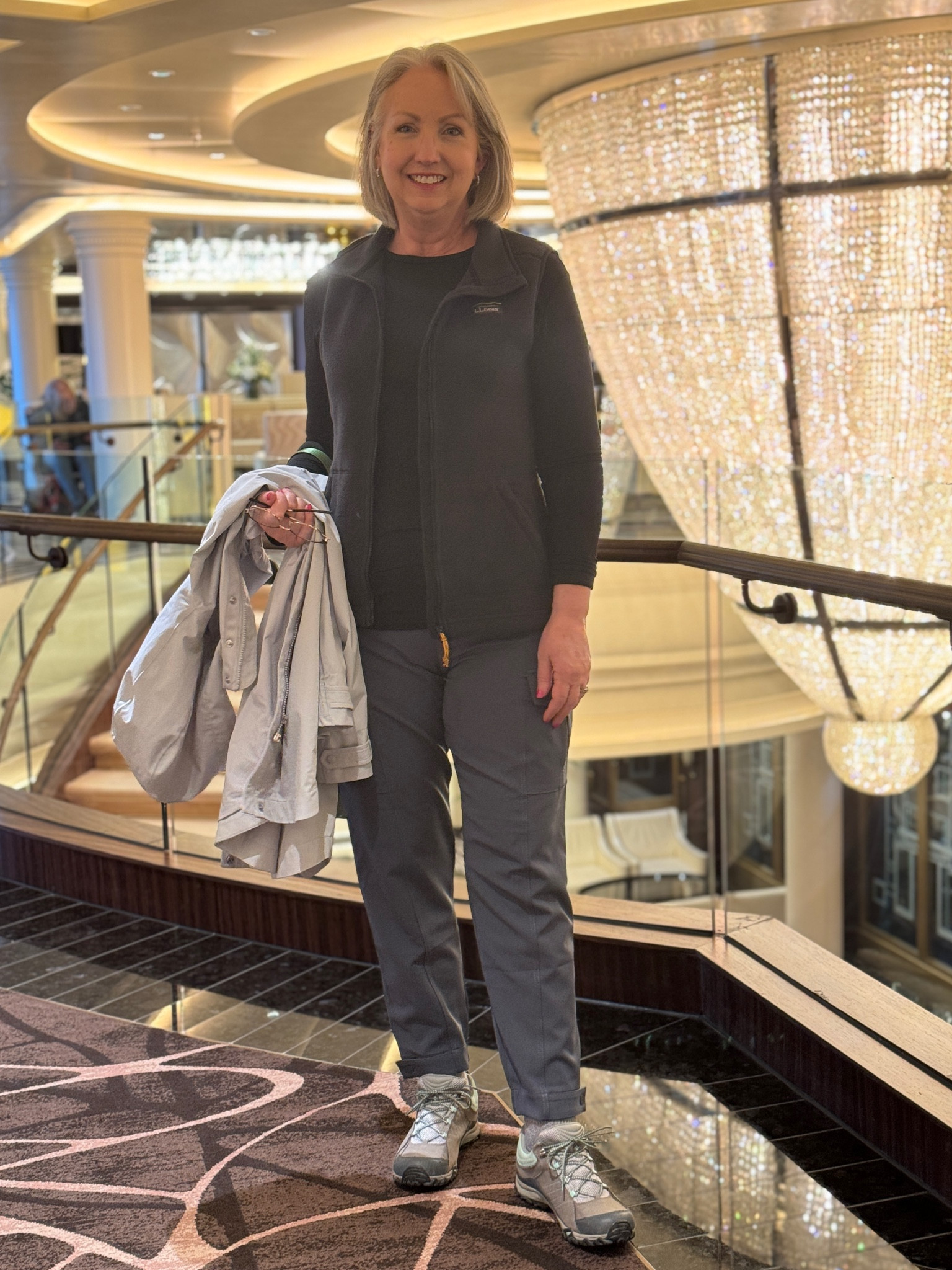 My OOTD while exploring Sitka, Alaska.⛰️✨

#LTKActive #LTKTravel #LTKStyleTip