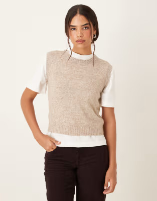 Glamorous knitted crew neck vest top in beige marl | ASOS (Global)
