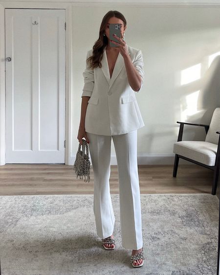 HEN DO OUTFIT INSPIRATION 👰🏼‍♀️
medium in the Y.A.S bridal tailored blazer 
a small in the matching trousers, I’m 5ft 6 for an idea of the length
Simmi London embellished strappy heels
Nasty Gal beaded bag 


Hen do outfit, bridal party outfit, civil wedding 


#LTKwedding #LTKstyletip