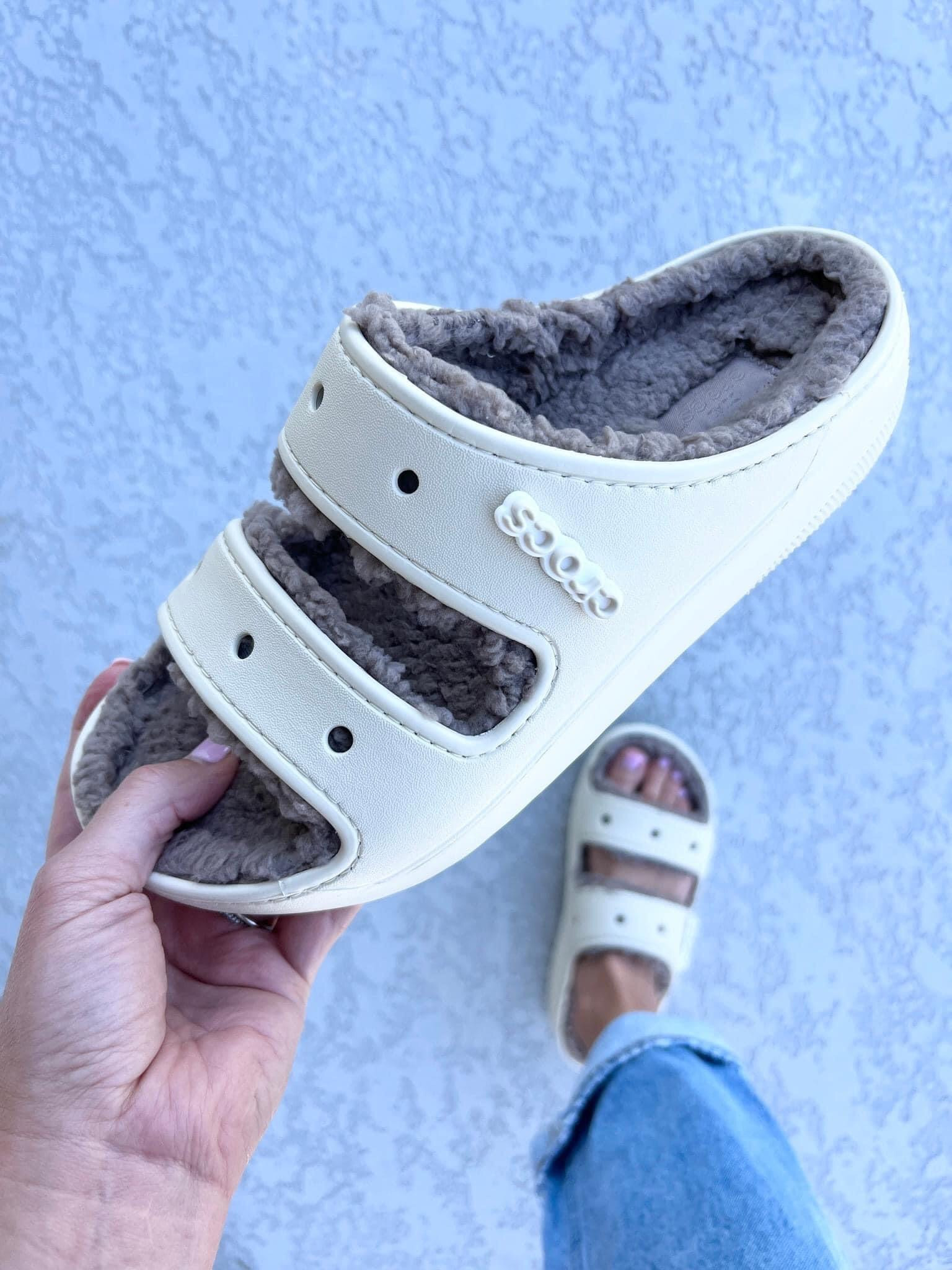 Fuzzy crocs

Crocs  Shoes  Fuzzy crocs  Sandals  Summer shoes 