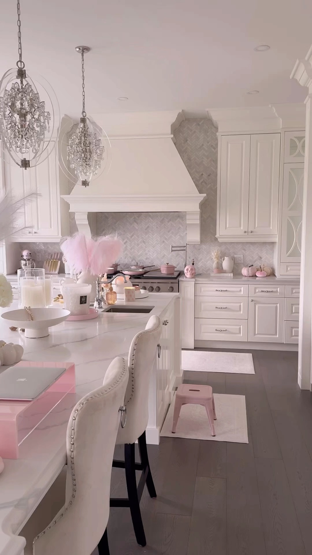 Cozy Reset…🎀🕯️

#LTKbeauty #LTKautumn #LTKcanada