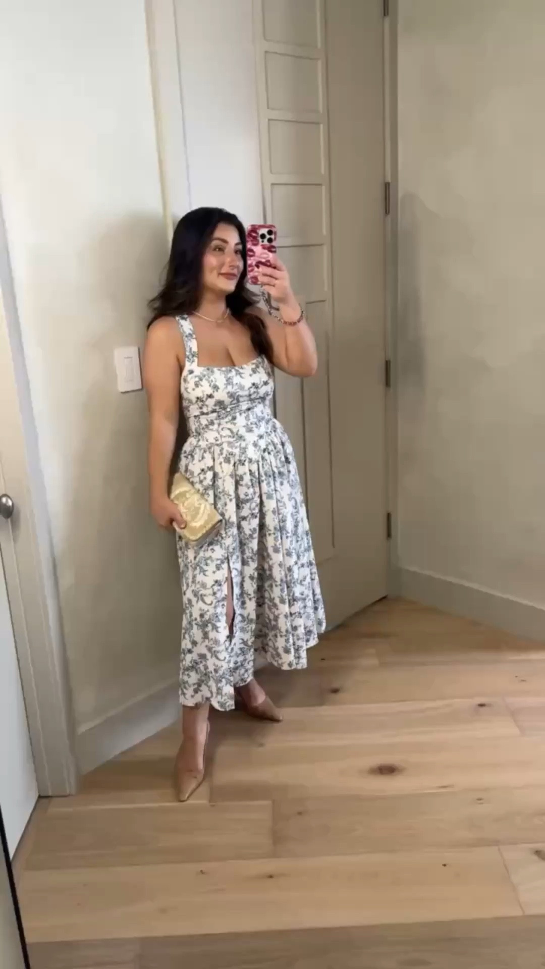 Gorgeous floral dress for spring, summer and vacations! 

Size small
5’0” 140lbs 

#LTKSeasonal #LTKPetite #LTKootd