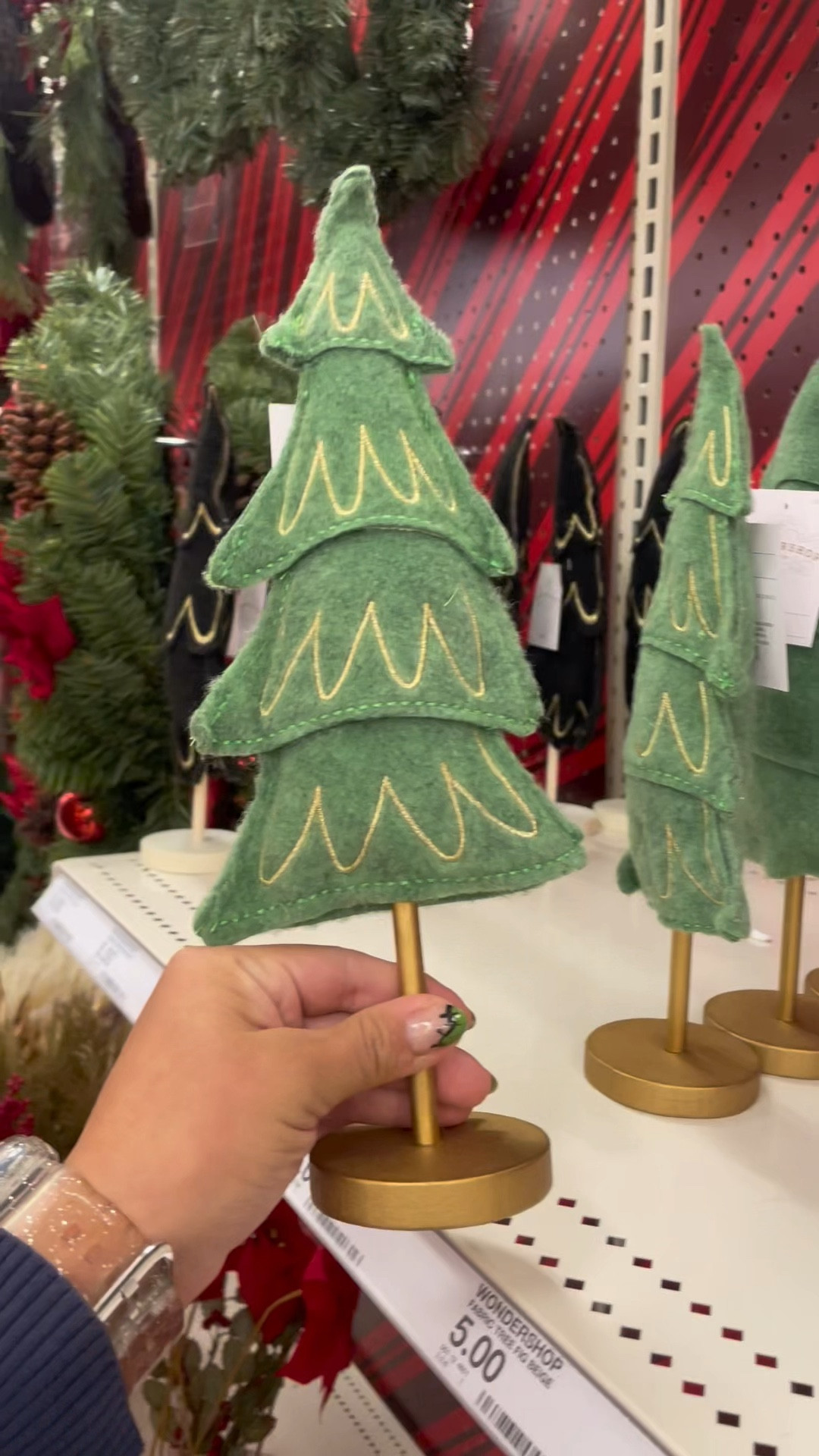 These fabric decor are so cute and only 5 bucks whaaa

#LTKSeasonal #LTKVideo #LTKHoliday