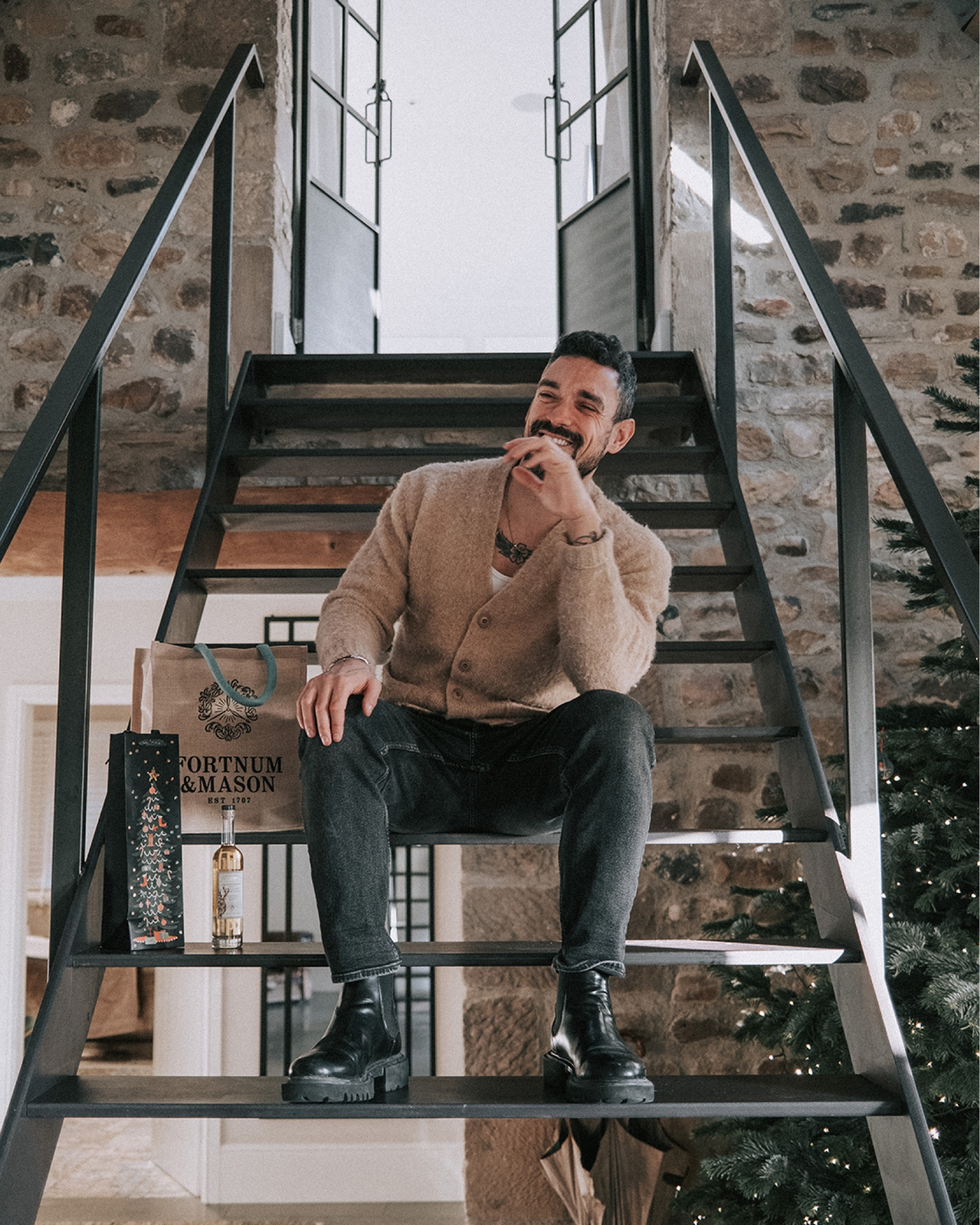 (AD) Fortnum & Mason is renowned for their F&M branded hampers at Christmas but they offer so much more. They also have a large selection of gifts suitable for all budgets. This @fortnums Speyside Single Malt Dailuaine 8 Year Old is the perfect gift for a whisky lover. Or what about this luxurious fragrance Fortnum's 1707 Noir Eau de Parfum 👌🏽
 
Learn more about Fortnum & Mason’s gift’s this Christmas via the @shop.ltk App #liketkit 🎁

#fortnums  #fortnumschristmas


#LTKSeasonal #LTKGiftGuide #LTKHoliday