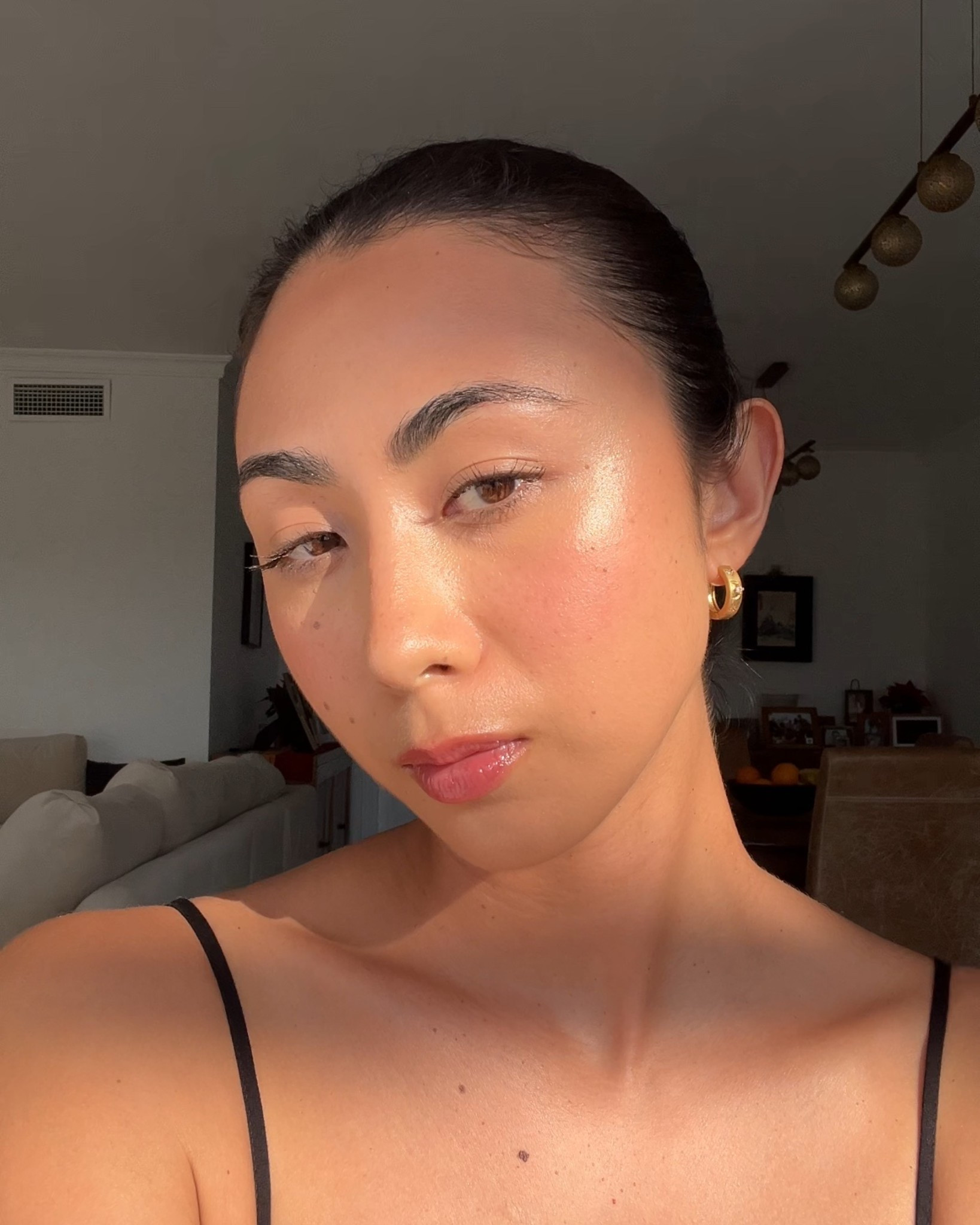Tried out the new hourglass cosmetics luminous glow spf foundation and can confirm - it glows ✨✨✨

#LTKbeauty #LTKspring