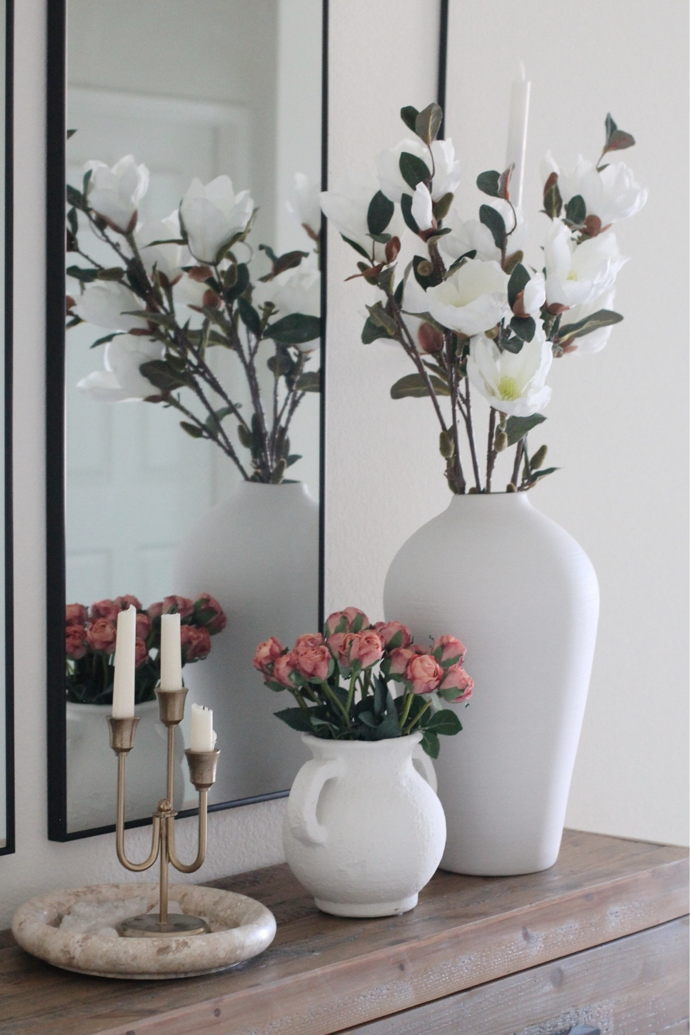 
Spring entryway decorating ideas
Neutral tones 
Modern organic 
Flowers and stems 
Roses, magnolia, eucalyptus
Vintage vase
Stone elements
Long mirrors
Wood console
Gold candelabra
Dried faux roses realistic 
Candle wall sconce
White vases
Black and white entryway
Crystals and stones 


#LTKHome #LTKFindsUnder50 #LTKSeasonal