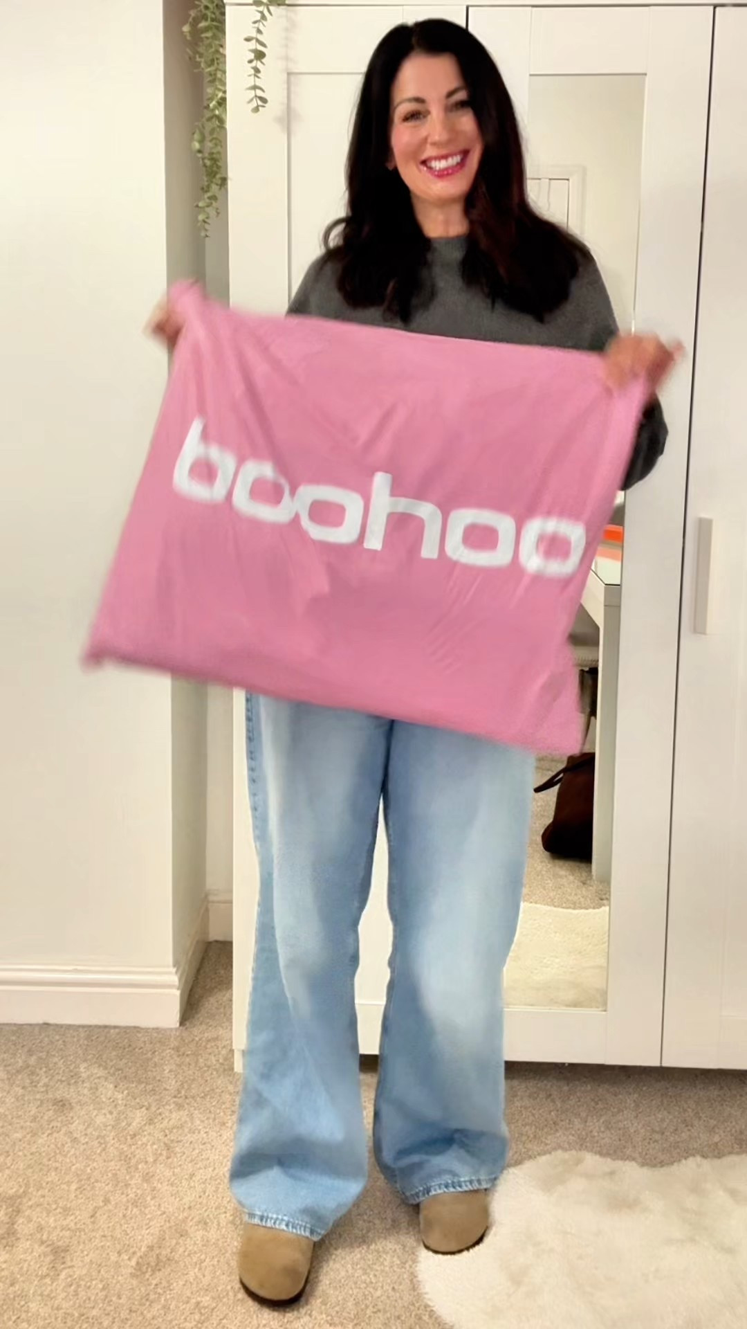 Boohoo have some mega bargains on site right now see what I picked up now ……try in coming next. 

Don’t miss out comment “Shop Now" for links and whilst you are there see what other bargains there are to be had 😉👌🏼

Discounts of Upton 40% off these items 

#boohoo #tallgirlstyle #autumnstyle #mumstyle

#LTKuk #LTKmidsize #LTKautumn