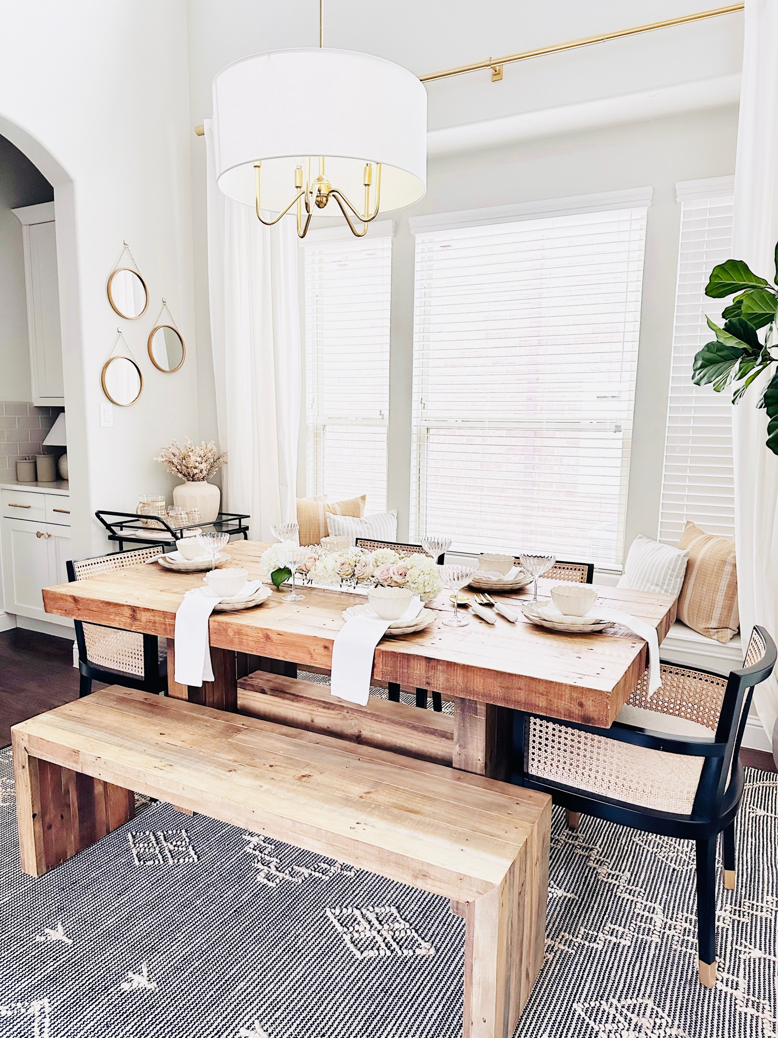 Dining room modern decor 

#LTKhome #LTKFind