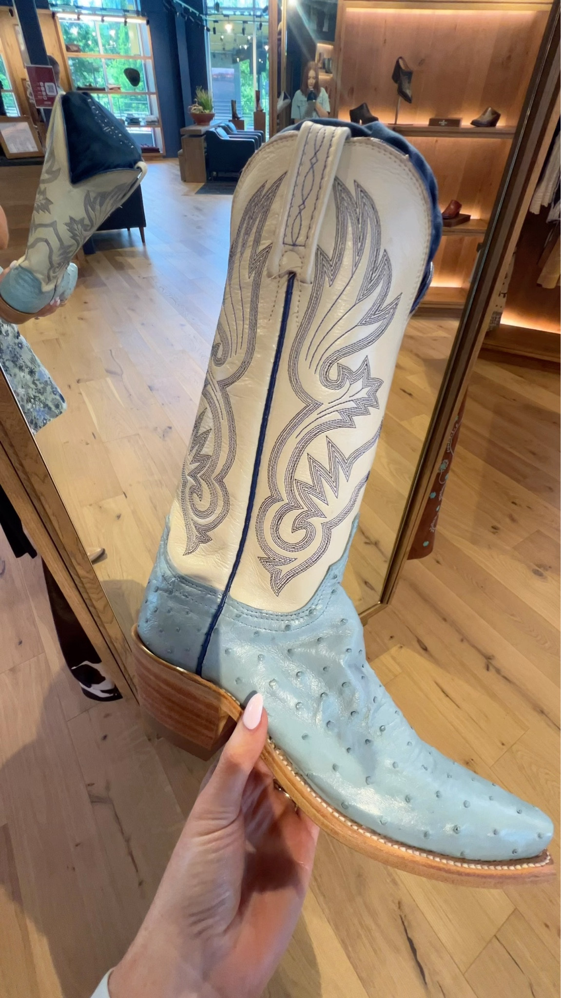 New ostrich Lucchese 