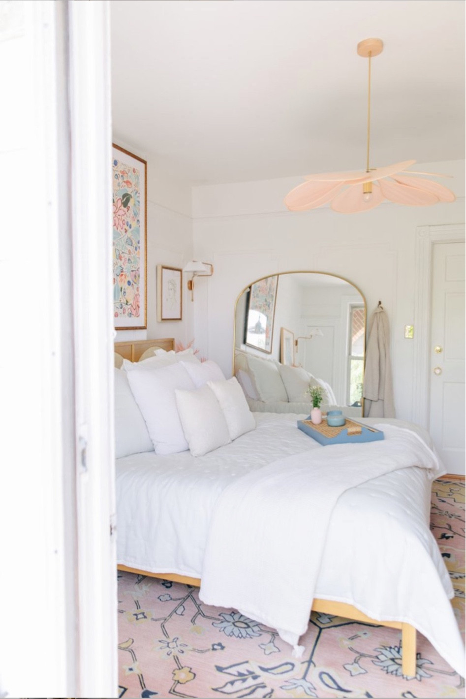 Minimal bedroom decor neutral and blush bedroom white master bedroom 

#LTKhome