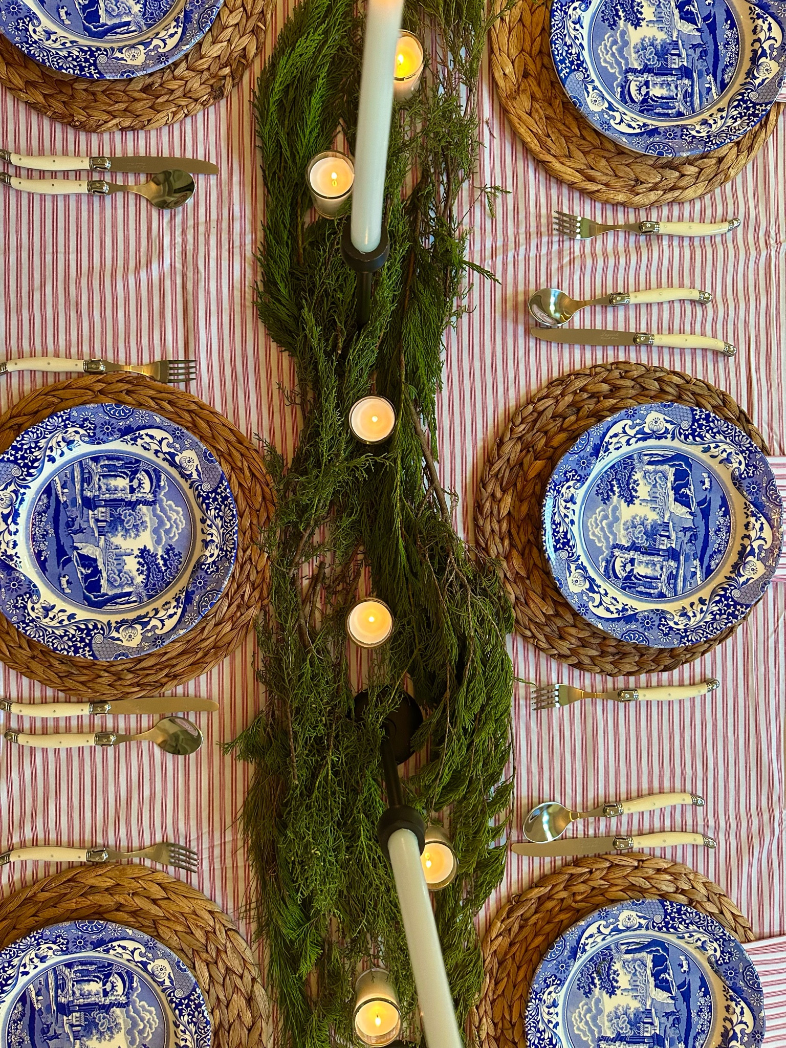 Holiday tablescape.  

#LTKHoliday #LTKHome #LTKFindsUnder100